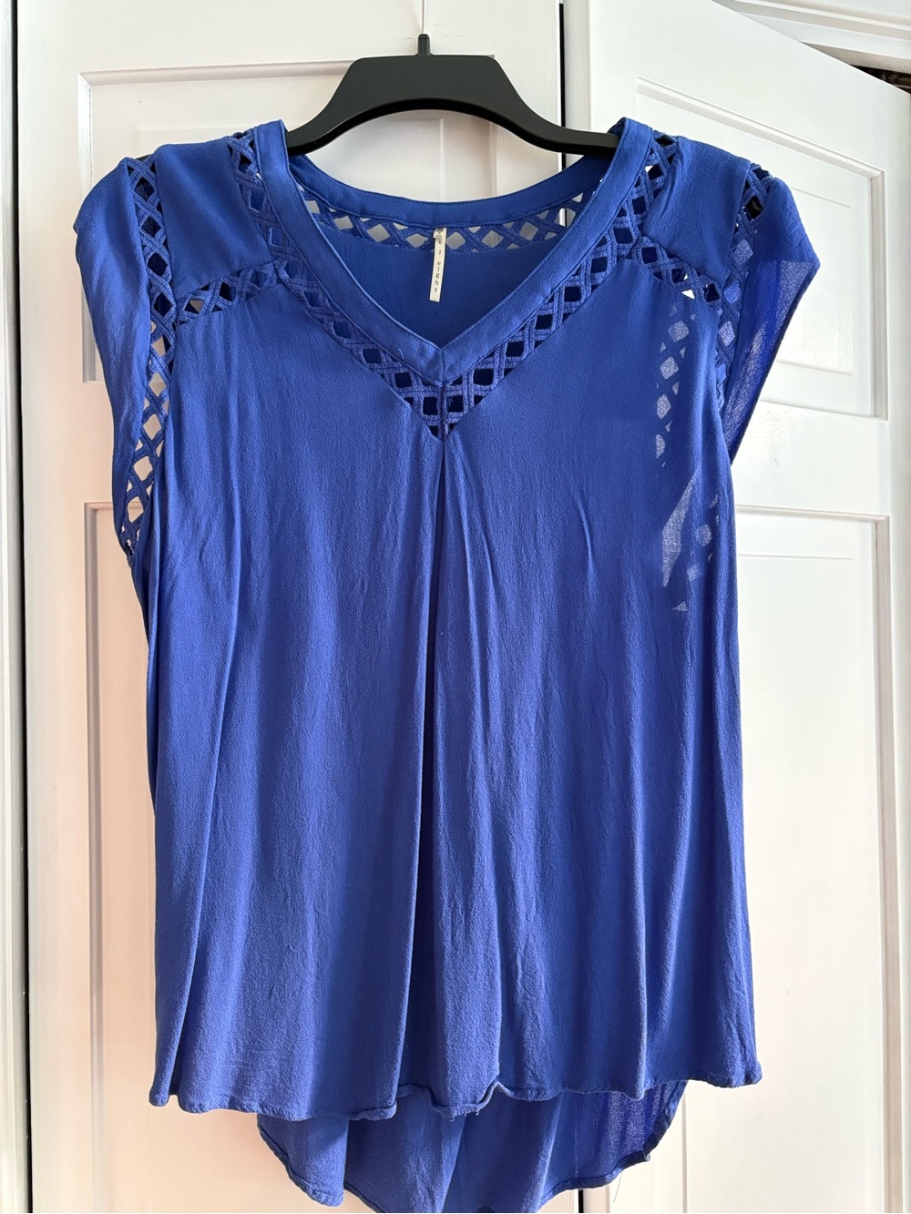 Women’s Royal Blue V-Neck Sleeveless Tank with Lattice Trim  Size M